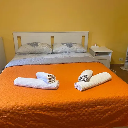 Room House Elena-3