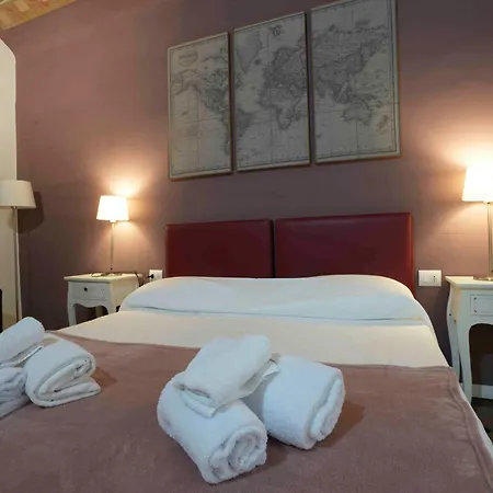 Locanda Dei Poeti Rooms & Apartments-2