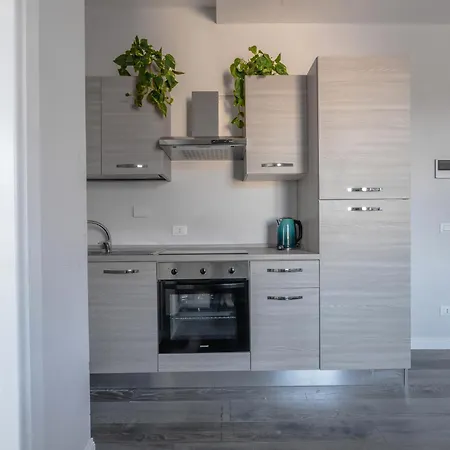 Cozy Apartment-2