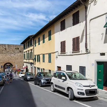 Apt In San Niccolo A Pochi Passi Da Ponte Vecchio-3