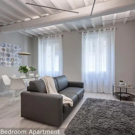Jake & Francis Apartments By Mamo Florence-2