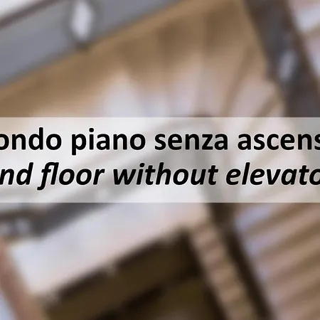 Gastone Apartment By Mamo Florence-3