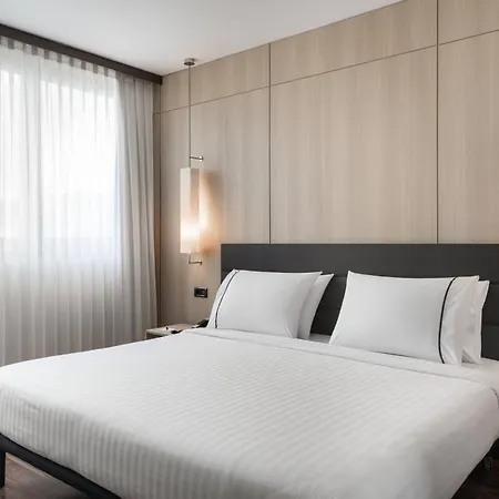 Ac Hotel Firenze By Marriott-3