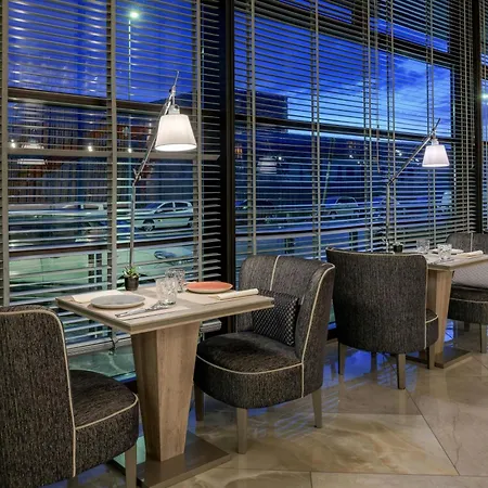Ac Hotel Firenze By Marriott-2