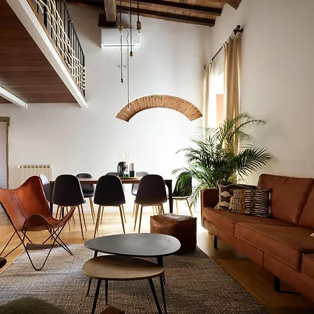 One Of A Kind Near The Duomo W/Balcony Palace Apt-3
