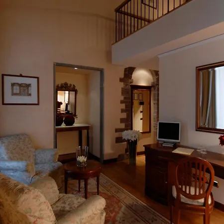 Hotel Degli Orafi-3