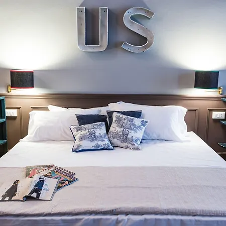 Soprarno Suites-3
