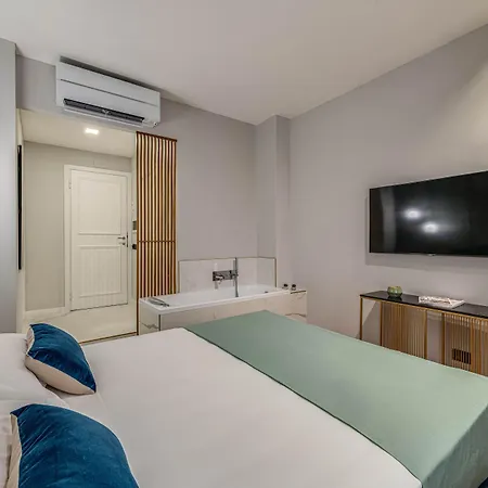 7Heaven Pontevecchio Rooms-3