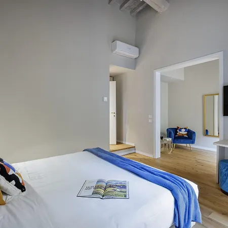 Dimora72 Luxury Rooms-3