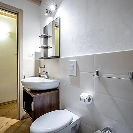 Roommo Beccaria-2
