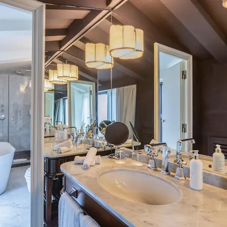 Hotel Regency - Small Luxury Hotels Of The World-3