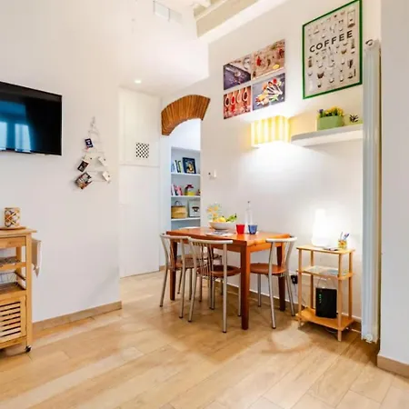 Modern Flat-5Mins Walk From Uffizi Gallery-2