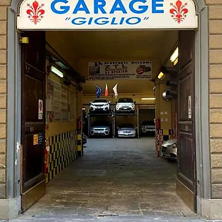 Vrooms All'Angolo Del Duomo-3