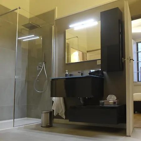 Strozzi Luxury Apartment-3
