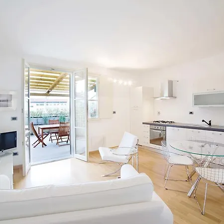 Gioberti Suite-2