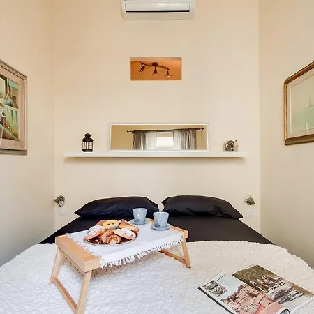 Apartments Florence - Leonardo-3