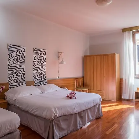 Hotel Colomba-3