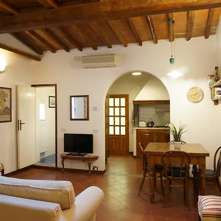 Zannoni Apartment-3