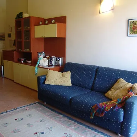 Green Apartment-3
