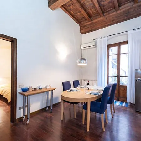 Tornabuoni Apartment-2