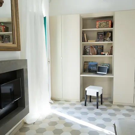 Buontalenti Charmsuite-2