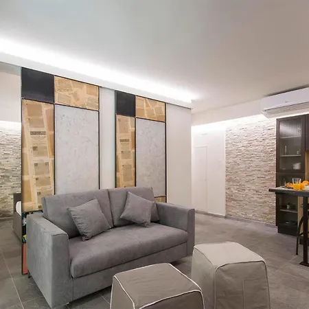 Pitti Apartment-3