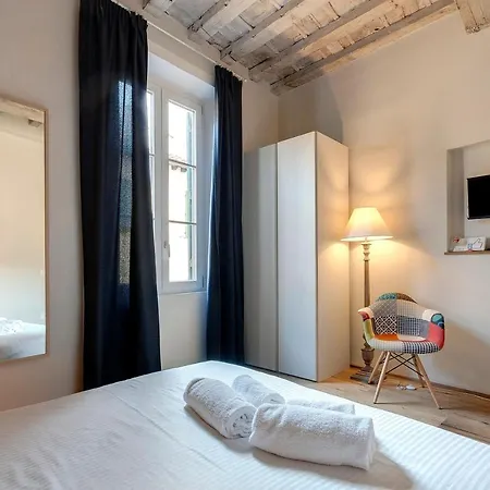 Boheme Apartment By Mamo Florence-2