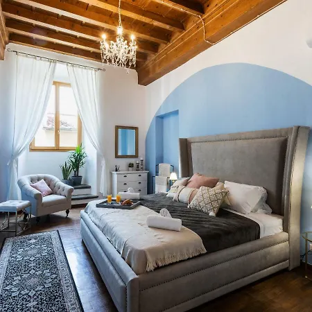 Historic Center Palace - Huge 4 Bedrooms Santa Croce Apartment - By Likehomeflorence-2