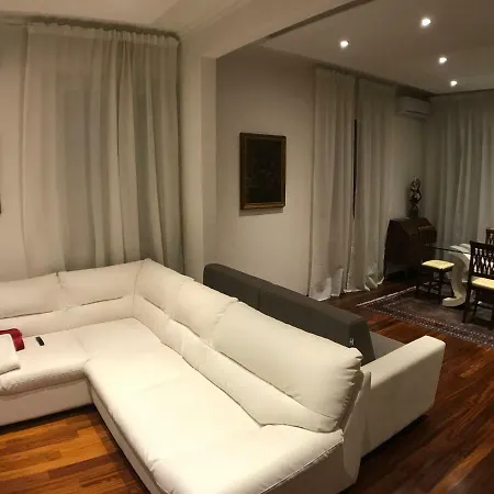 Mirandola Guest House-3