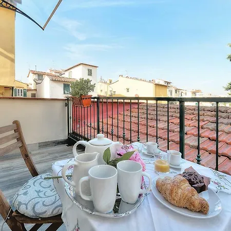 Guelfa 30-Exclusive Suite In The Heart Of Florence-2