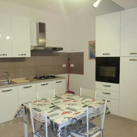 Vasco Pratolini Home-3