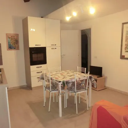 Vasco Pratolini Home-2