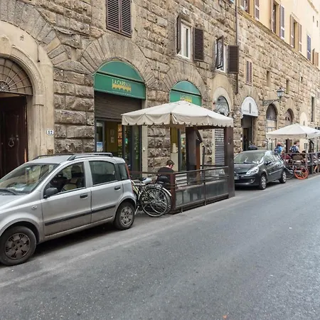 Apartment Via dei Benci-3