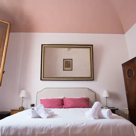 Baldovini Home Stay, Close To The City Center-2