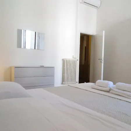 Wine Apartments Florence Merlot-2