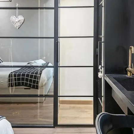 Vigna Vecchia Modern Studio-3
