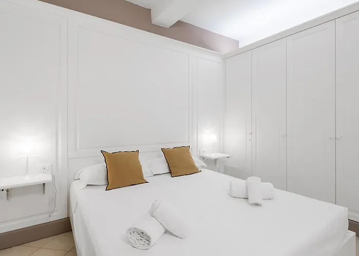 Guesthost - Mercato Centrale Modern Flat