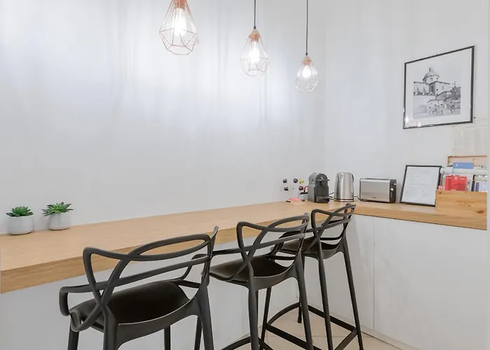 Guesthost - Mercato Centrale Modern Flat