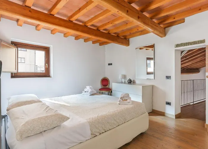 Uffizi Suite I In Florence-Hosted By Sweetstay