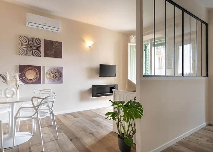 Apartment Novolino With Balcony Florença