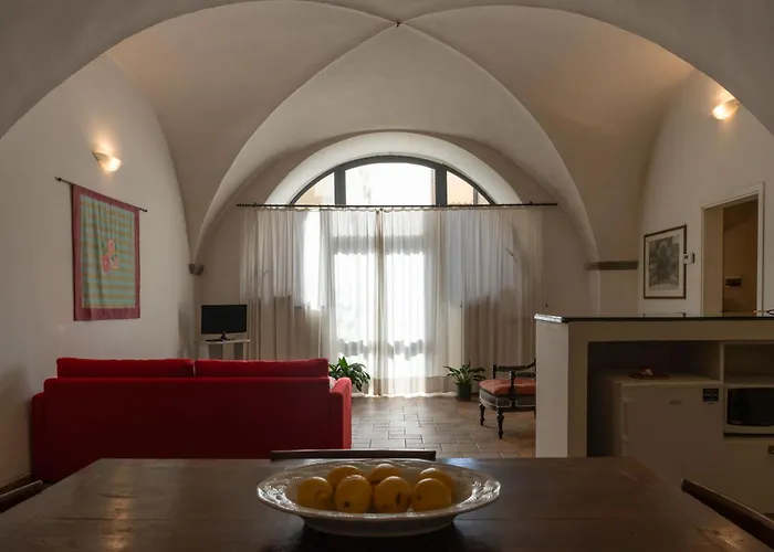 Characteristic Apartment In The Center Of Florencia