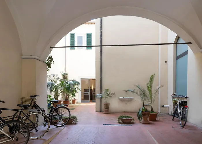 Characteristic Apartment In The Center Of Florencia