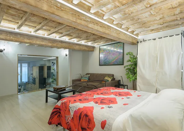 Geppi'S Apartments
