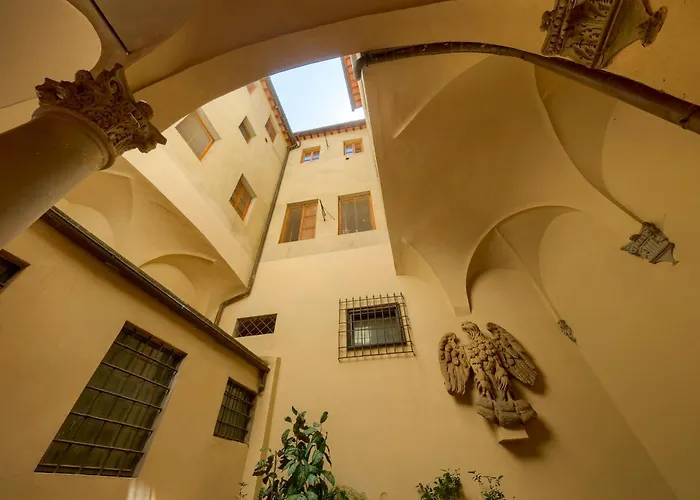 La Casa Di Dante Alighieri