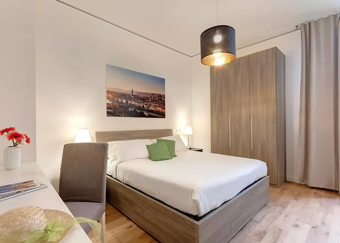 David & Buonarroti Apartments By Mamo Firenze