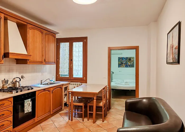 Fiume & Zannoni Apartments By 360Rentals Florence