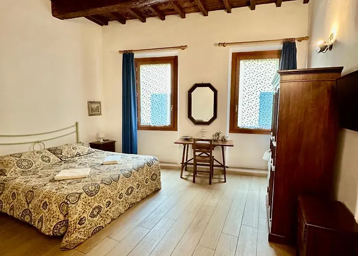 Medici Suite - Appartamento Vintage 200M Dal Duomo Florença
