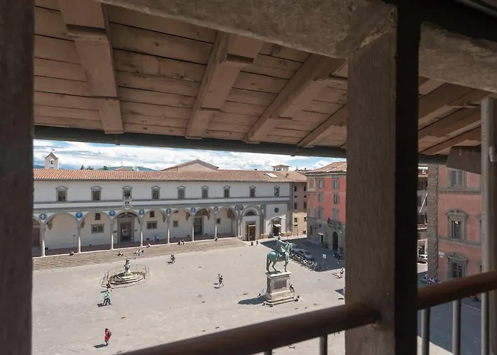 Belle Arti Penthouse In Central Florencia