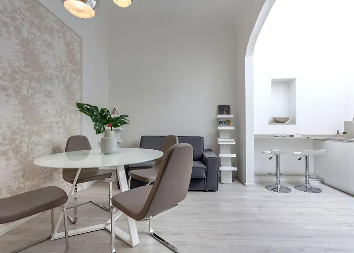 Velluti Apartment By Mamo Florence