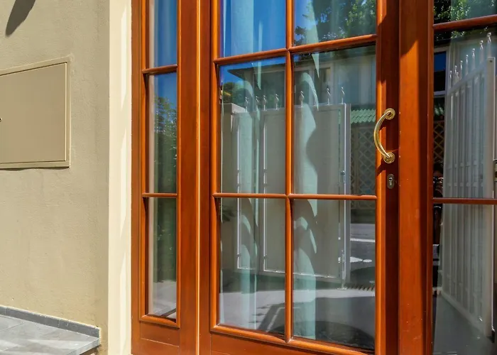 Guesthost - Piazzale Michelangelo Modern Flat Apartment Florence